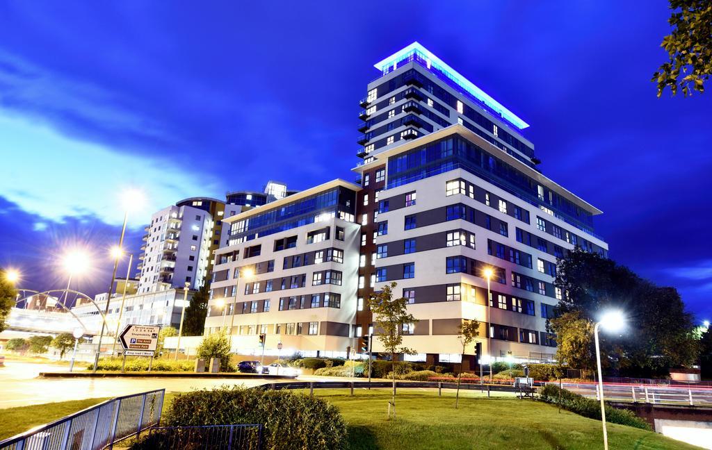 Linx Apartments Skyline Plaza Basingstoke Eksteriør billede